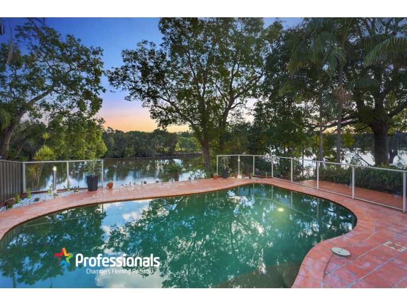 226 Henry Lawson Drive, Georges Hall NSW 2198