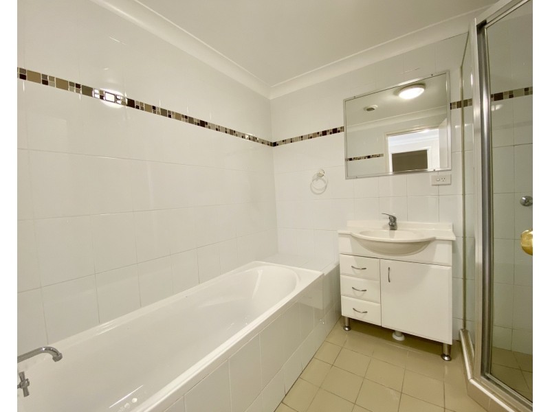 8/18 Howard Road, Padstow NSW 2211