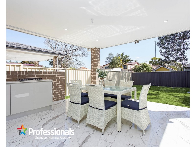 9 Dowding Street, Panania NSW 2213