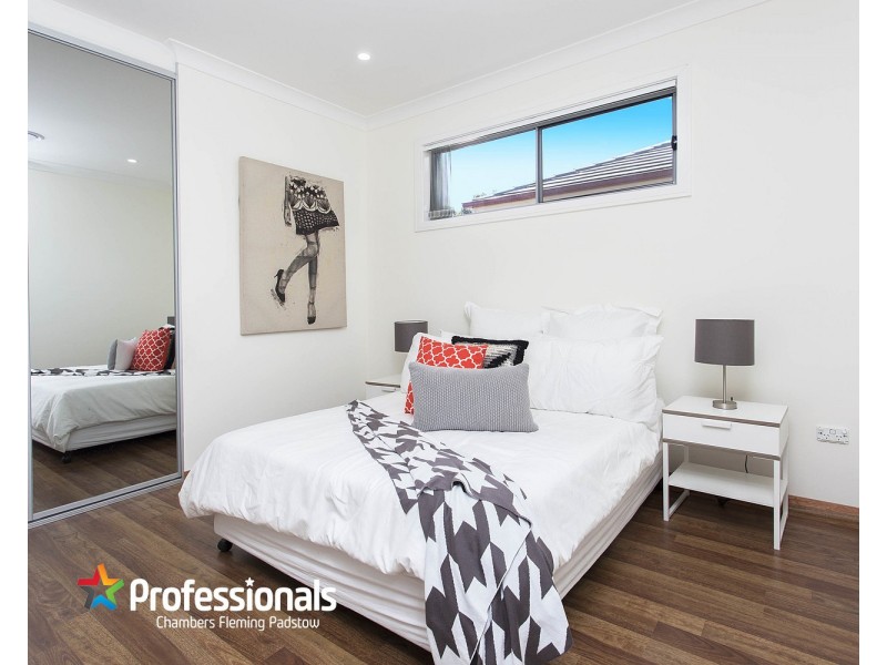 9 Dowding Street, Panania NSW 2213