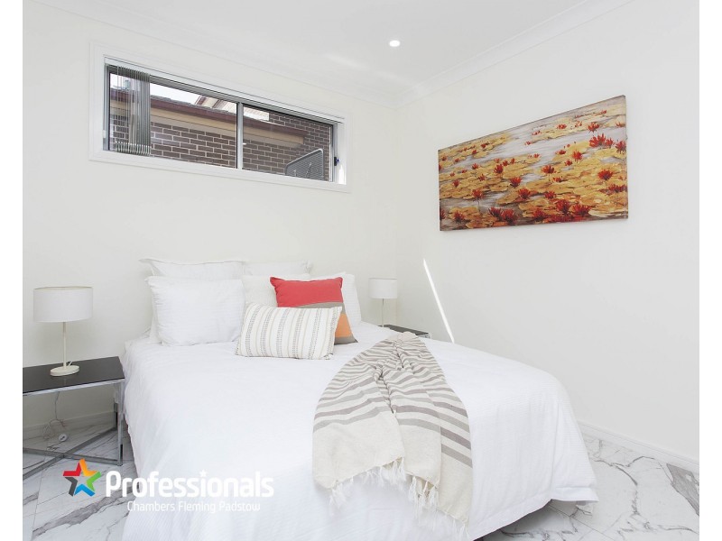 9 Dowding Street, Panania NSW 2213