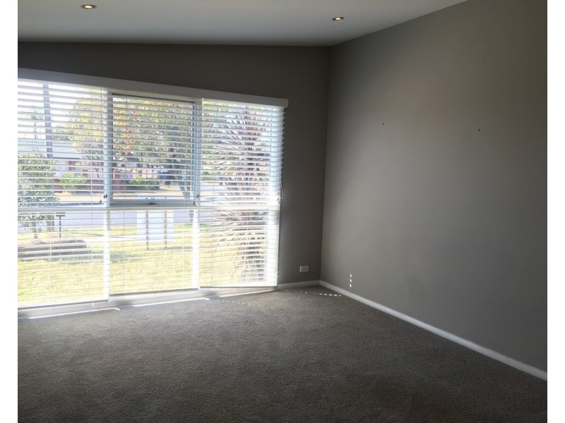 34 Amiens Avenue, Milperra NSW 2214