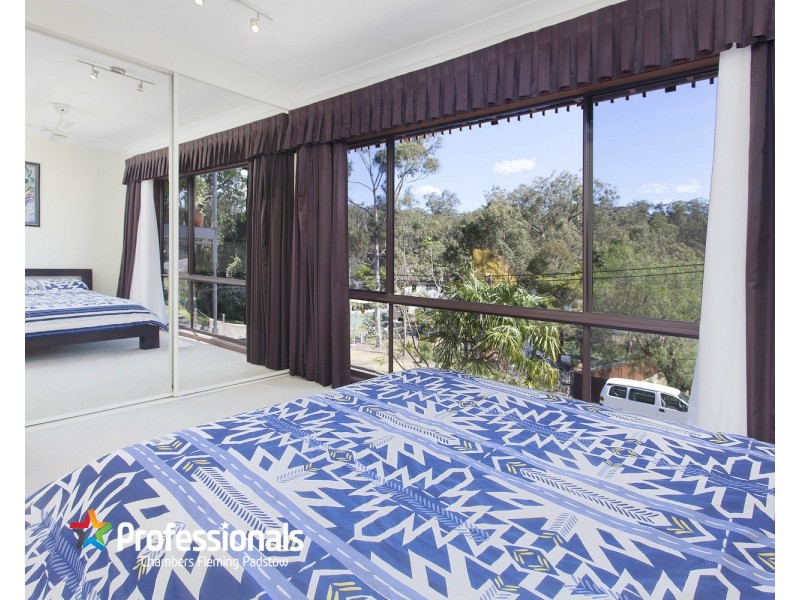 24 Carinya Road, Picnic Point NSW 2213