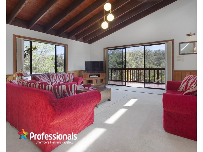 24 Carinya Road, Picnic Point NSW 2213