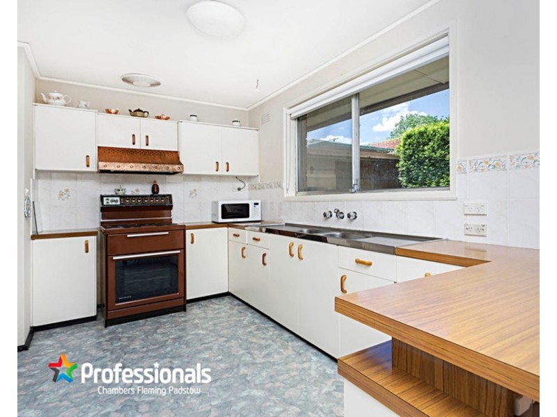 4 Burbank Avenue, East Hills NSW 2213