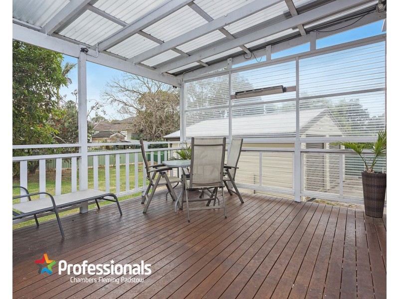 2 Shari Avenue, Picnic Point NSW 2213