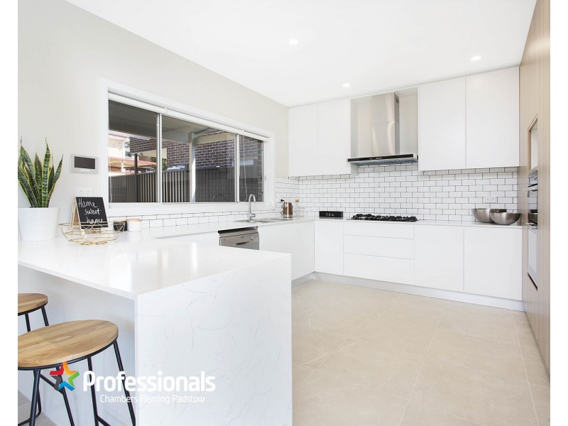 118 Davies Road, Padstow NSW 2211