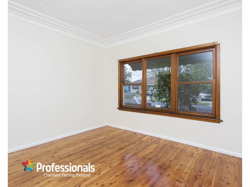 10 Snowsill Avenue, Revesby NSW 2212