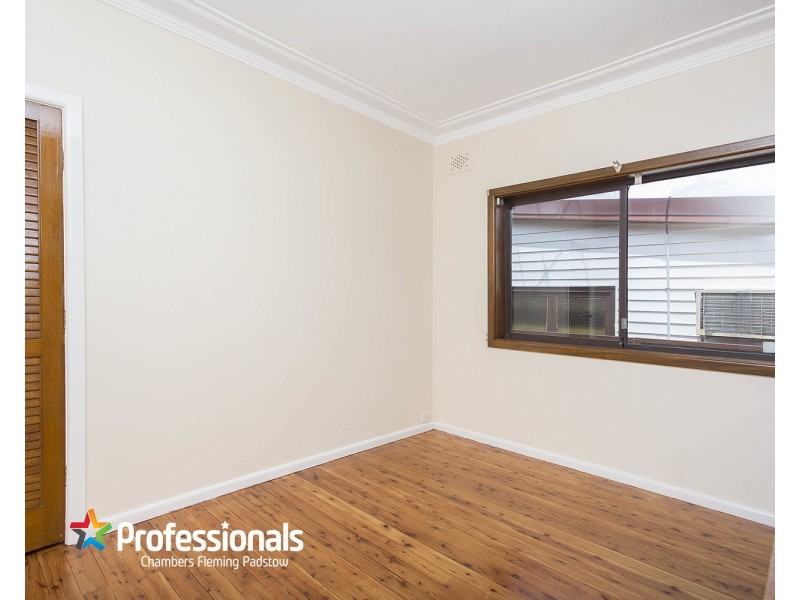 10 Snowsill Avenue, Revesby NSW 2212
