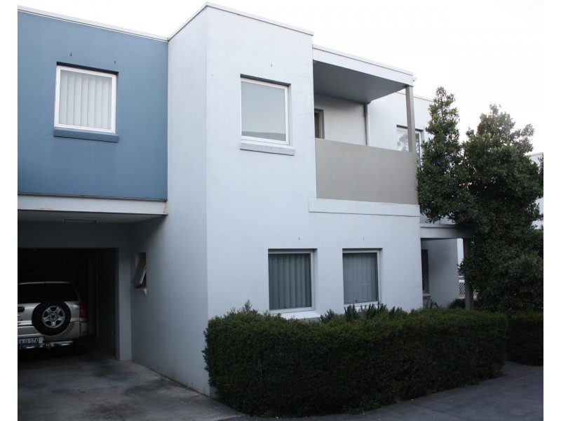 2/186 Newbridge Road, Moorebank NSW 2170