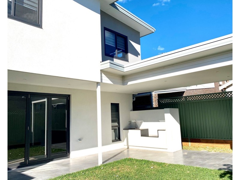 16a Mahnken Avenue, Revesby NSW 2212