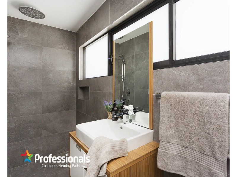 16 Mahnken Avenue, Revesby NSW 2212