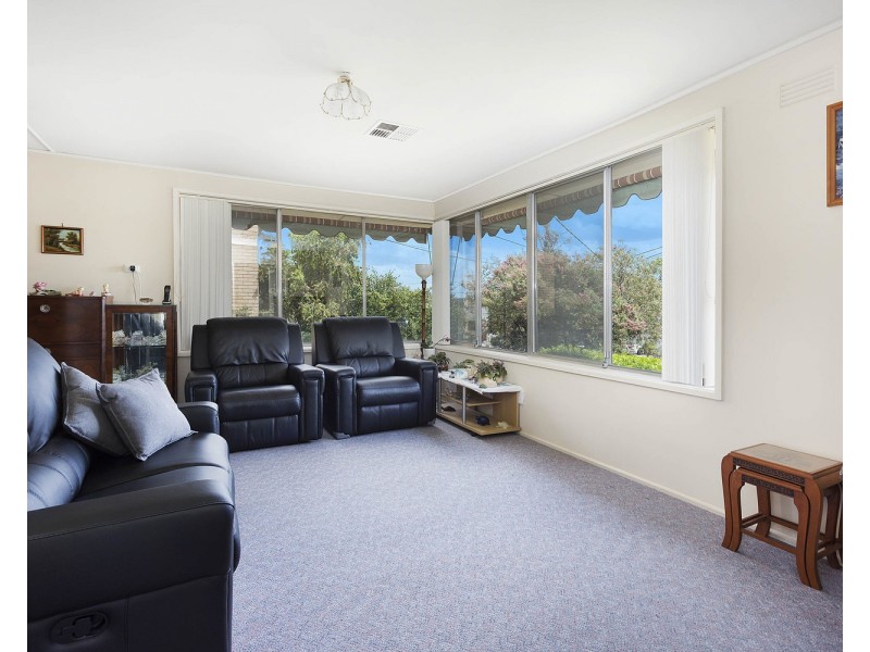 4 Burbank Avenue, East Hills NSW 2213