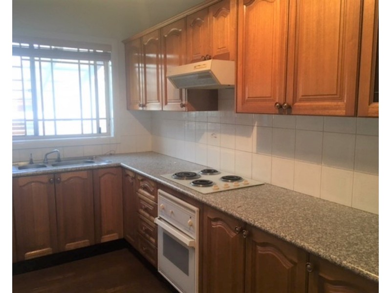 2/24 Leader Street, Padstow NSW 2211