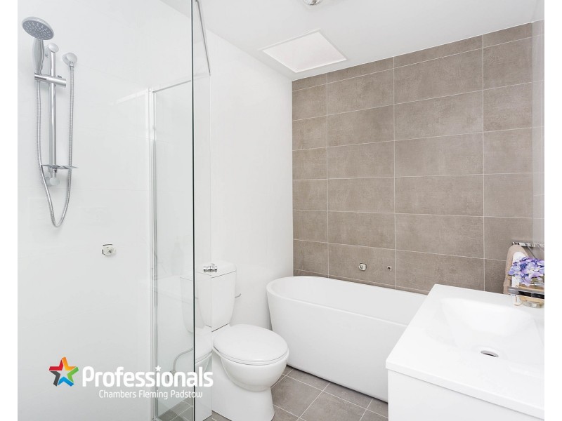 6A Grieve Crescent, Milperra NSW 2214