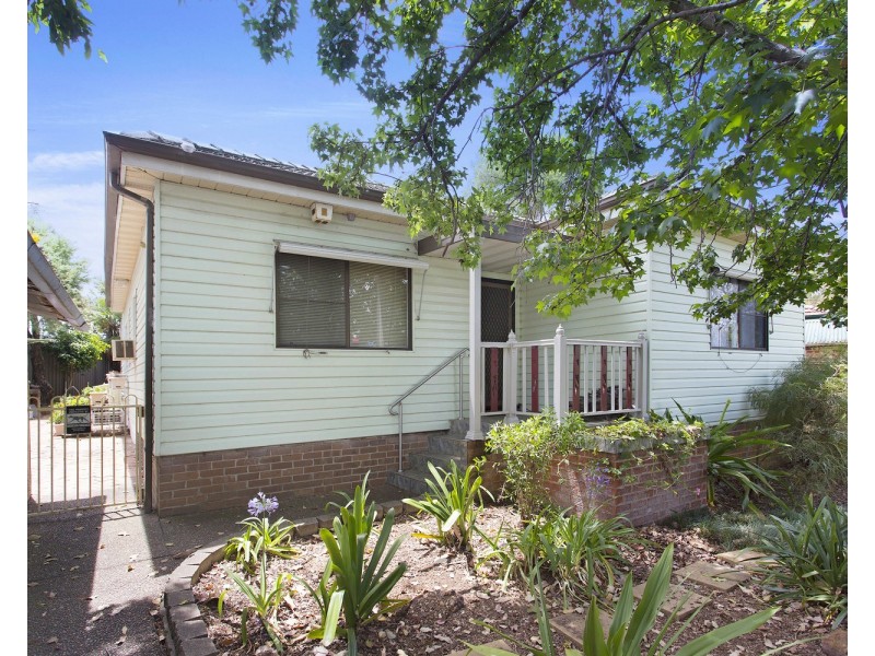 1 Wyreema Avenue, Padstow NSW 2211