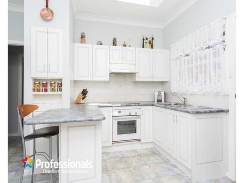 166 Davies Road, Padstow NSW 2211