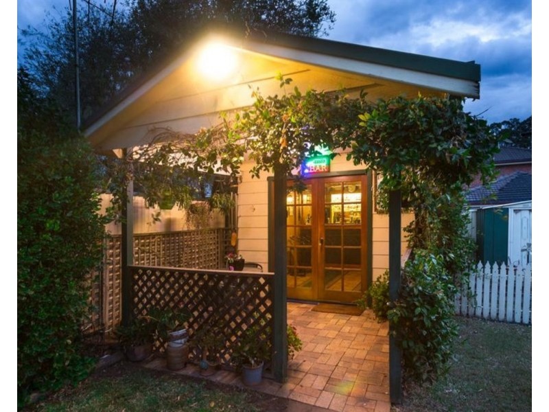 680 Henry Lawson Drive, East Hills NSW 2213