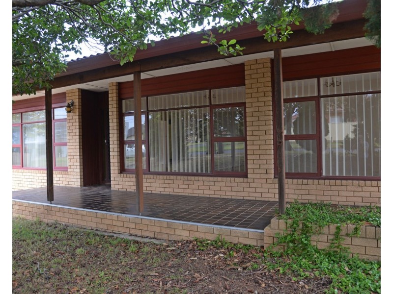 70 Thomas Street, Picnic Point NSW 2213