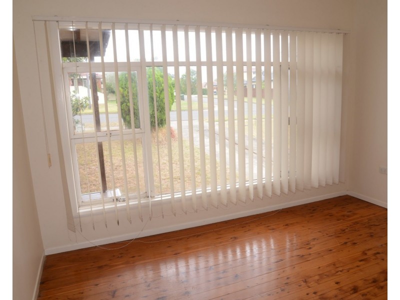 70 Thomas Street, Picnic Point NSW 2213