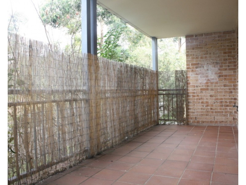 1/49 Maclaurin Avenue, East Hills NSW 2213