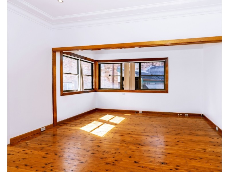 10 McEvoy Road, Padstow NSW 2211