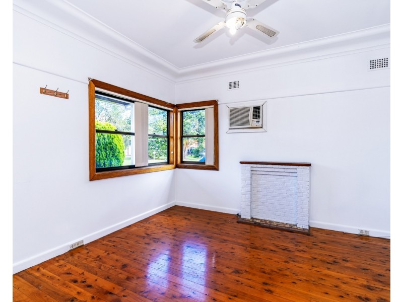 10 McEvoy Road, Padstow NSW 2211