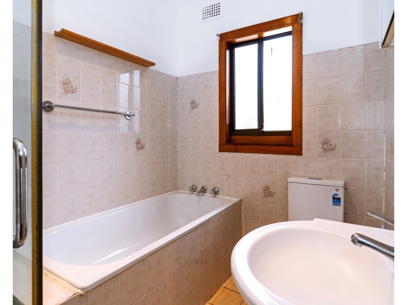 10 McEvoy Road, Padstow NSW 2211