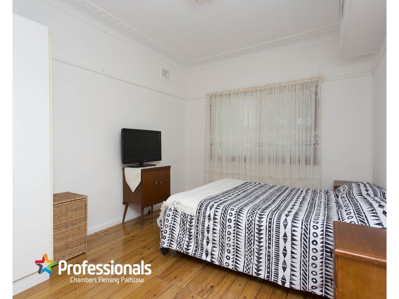 5 Reiba Crescent, Revesby NSW 2212