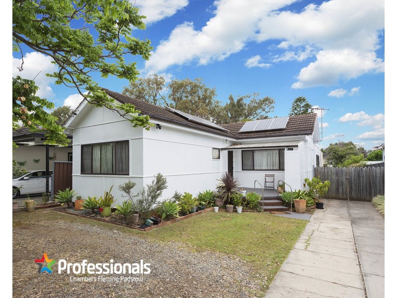 41 Endeavour Road, Georges Hall NSW 2198