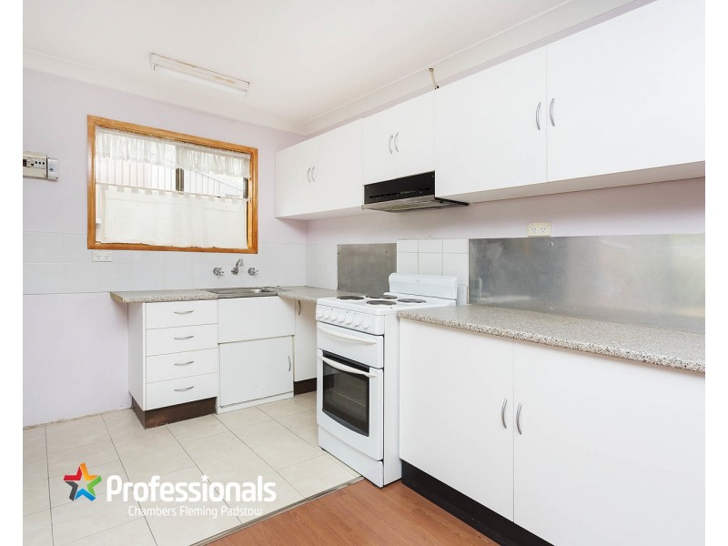 41 Endeavour Road, Georges Hall NSW 2198
