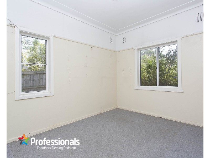 2 Wyreema Avenue, Padstow NSW 2211