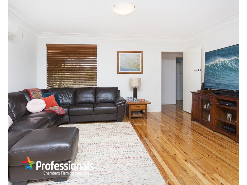 35 Apex Avenue, Picnic Point NSW 2213