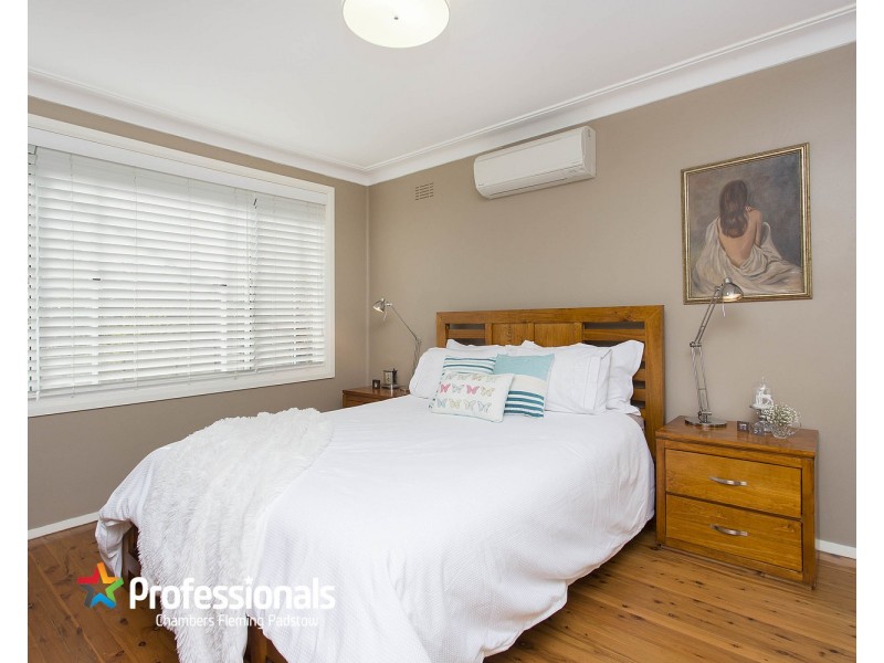 35 Apex Avenue, Picnic Point NSW 2213