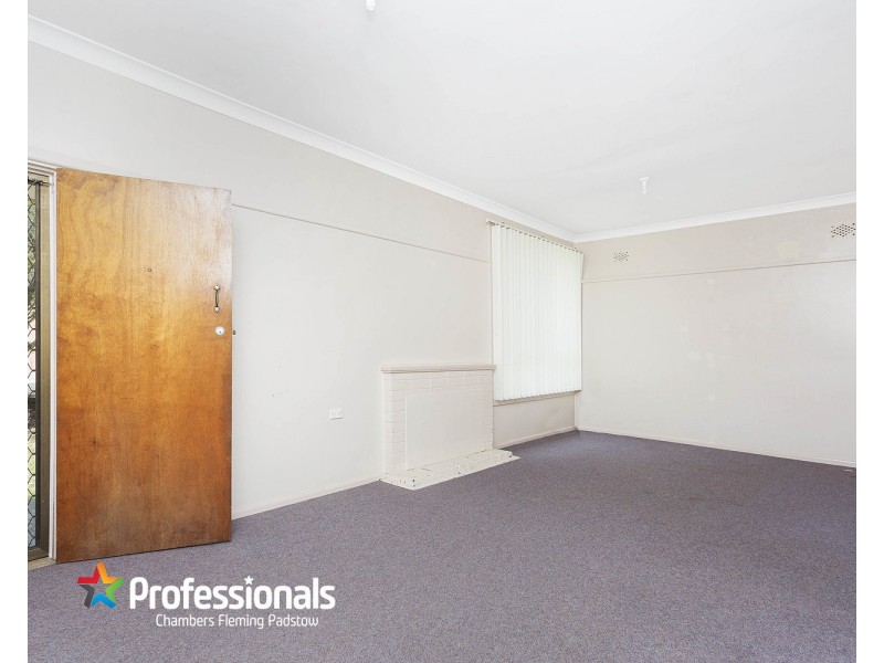 21 Wollongbar Avenue, Panania NSW 2213