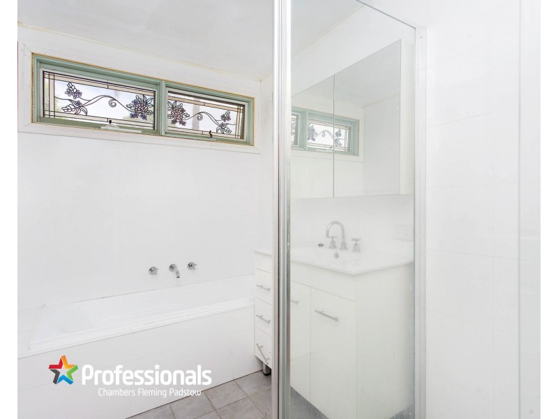 6 Sadlier Avenue, Milperra NSW 2214