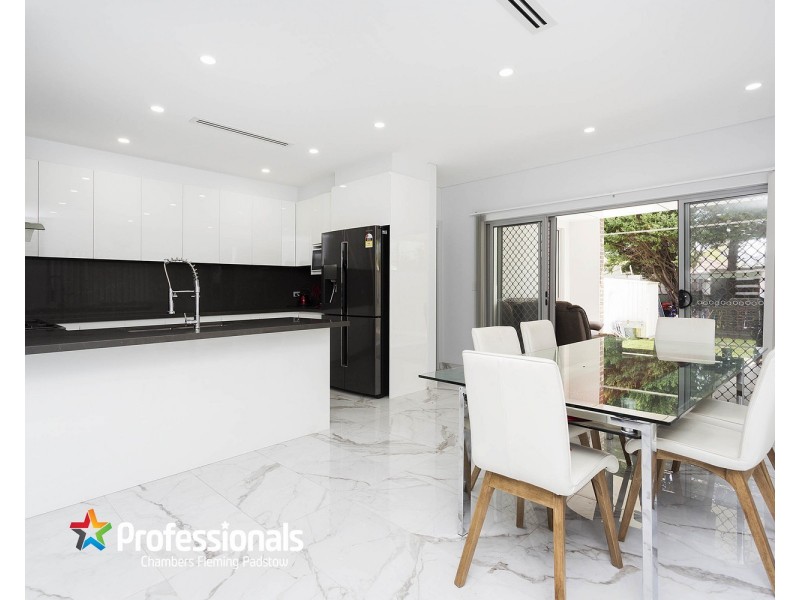 6 Langdale Avenue, Revesby NSW 2212