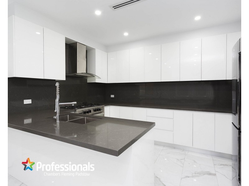 6 Langdale Avenue, Revesby NSW 2212