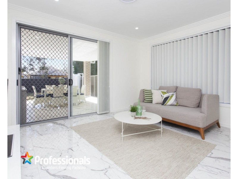 9 Dowding Street, Panania NSW 2213
