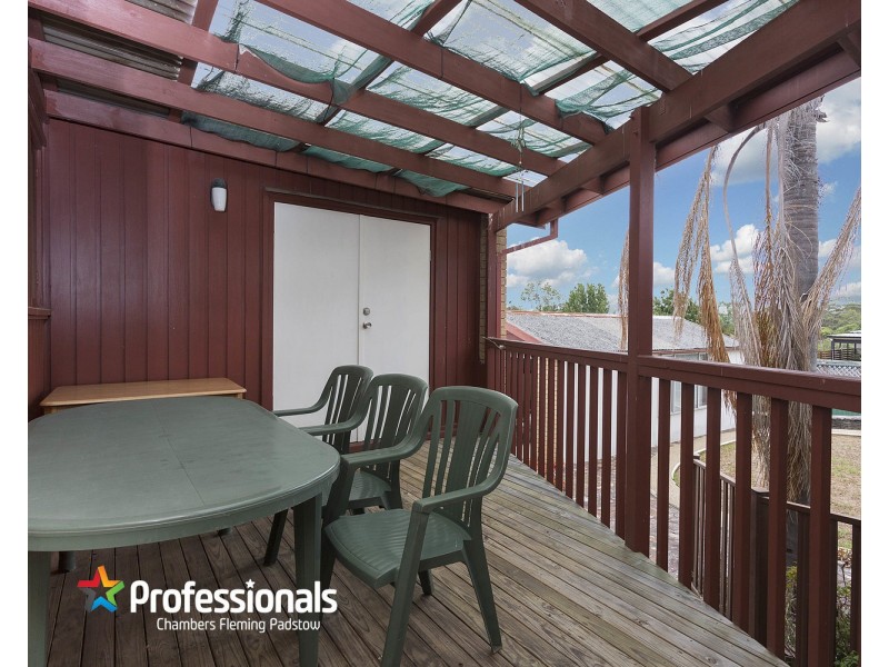 70 Thomas Street, Picnic Point NSW 2213