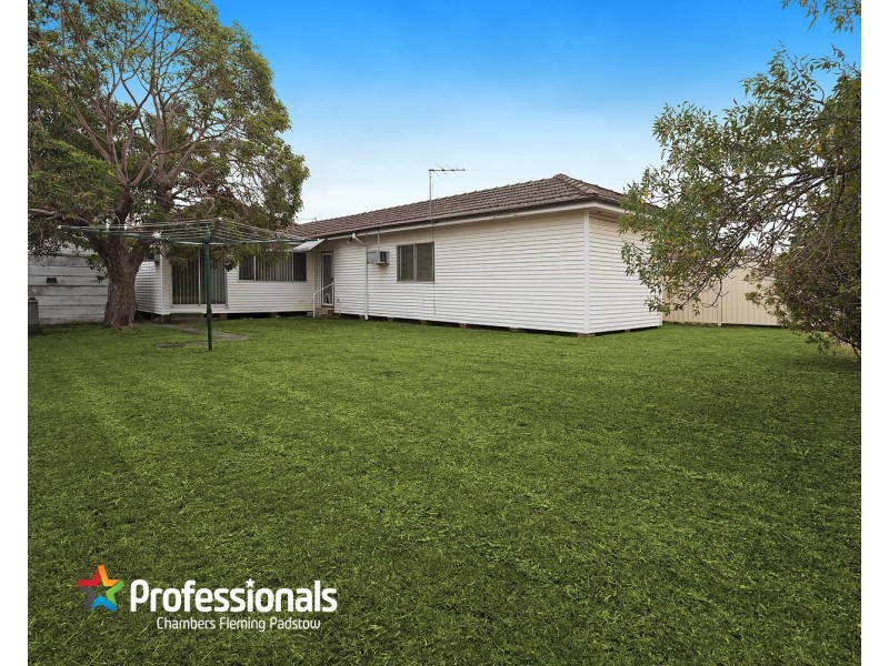 13 Laundess Avenue, Panania NSW 2213