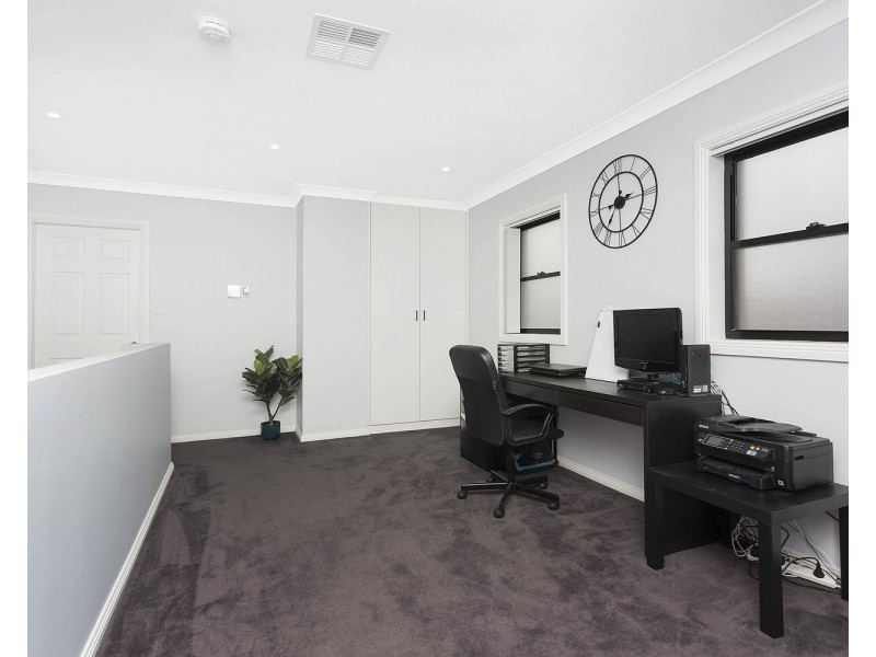 10 Lindsay Street, Panania NSW 2213