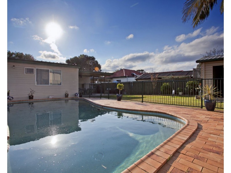 35 Laundess Avenue, Panania NSW 2213