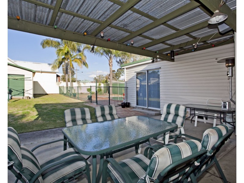 35 Laundess Avenue, Panania NSW 2213