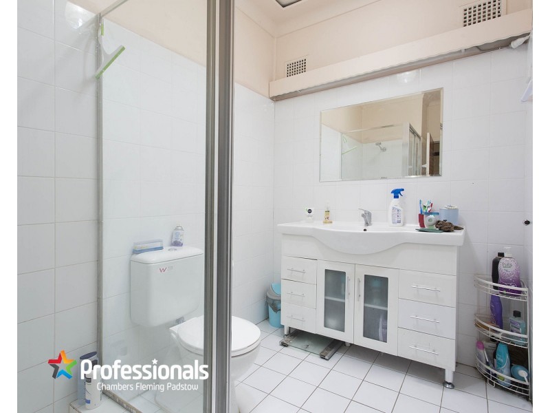 35 Laundess Avenue, Panania NSW 2213