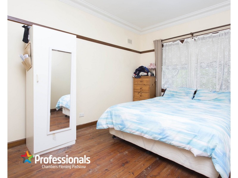 35 Laundess Avenue, Panania NSW 2213