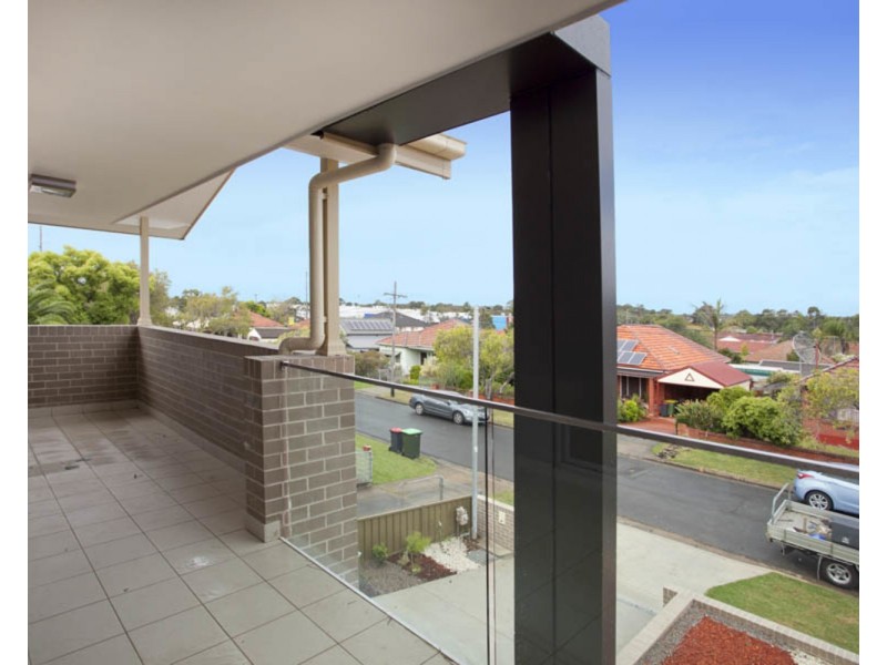 8 Stiles Avenue, Padstow NSW 2211