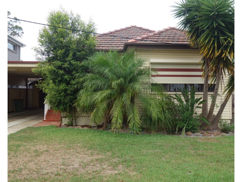 15 Lindsay Street, Panania NSW 2213