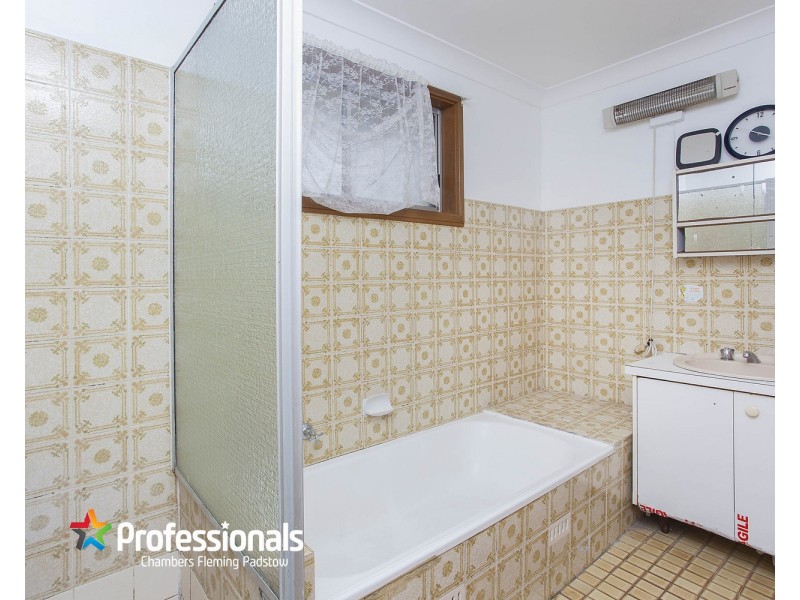 8/108 Oxford Road, Ingleburn NSW 2565