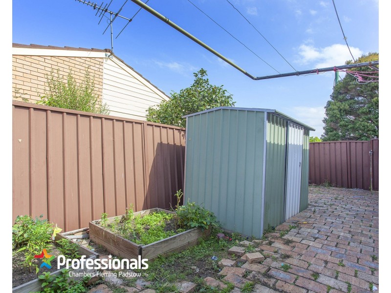 8/108 Oxford Road, Ingleburn NSW 2565